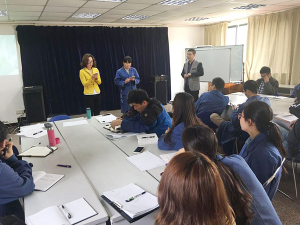 中國(guó)最早專業(yè)生產(chǎn)膠囊制劑企業(yè)|鹽酸二甲雙胍片 中國(guó)最早專業(yè)生產(chǎn)膠囊制劑企業(yè)|鹽酸二甲雙胍片