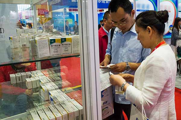 中國(guó)最早專(zhuān)業(yè)生產(chǎn)膠囊制劑企業(yè)|鹽酸二甲雙胍片 中國(guó)最早專(zhuān)業(yè)生產(chǎn)膠囊制劑企業(yè)|鹽酸二甲雙胍片